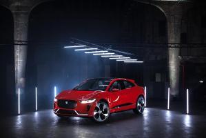 mm Faszination auf der IAA in Frankfurt Jaguar I PACE Concept