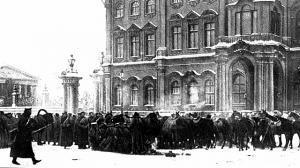 kpm Petersburger Blutsonntag. Militar besetzt den Platz vor dem Winterpalais .jpg