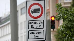 zdf koennte es bald in frankfurt geben diesel fahrverbotsschilder 100 1920x1080