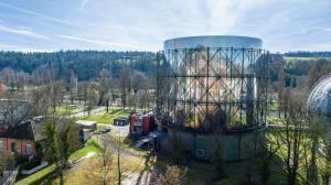 PERGAMON Pforzheim Bilck auf den Gasometer