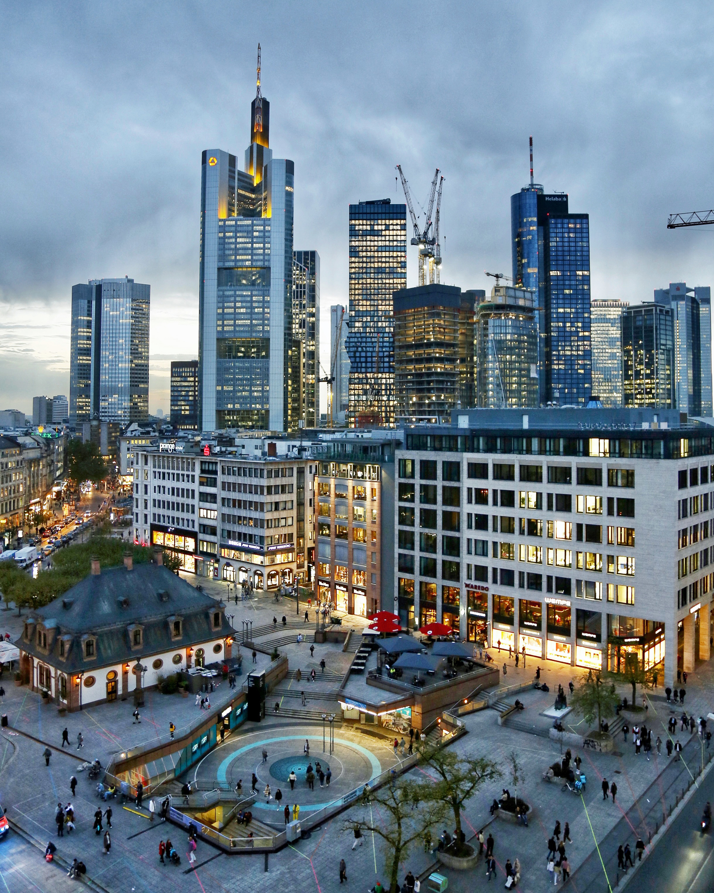 Hauptwache Skyline Copyright Stadt Frankfurt am Main Foto Jan Hassenpflug