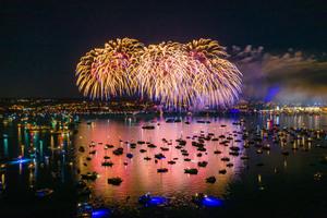 Konstanz Bodensee Hafen Seenachtfest Feuerwerk Boot Abend 16 Copyright MTK Achim Mende