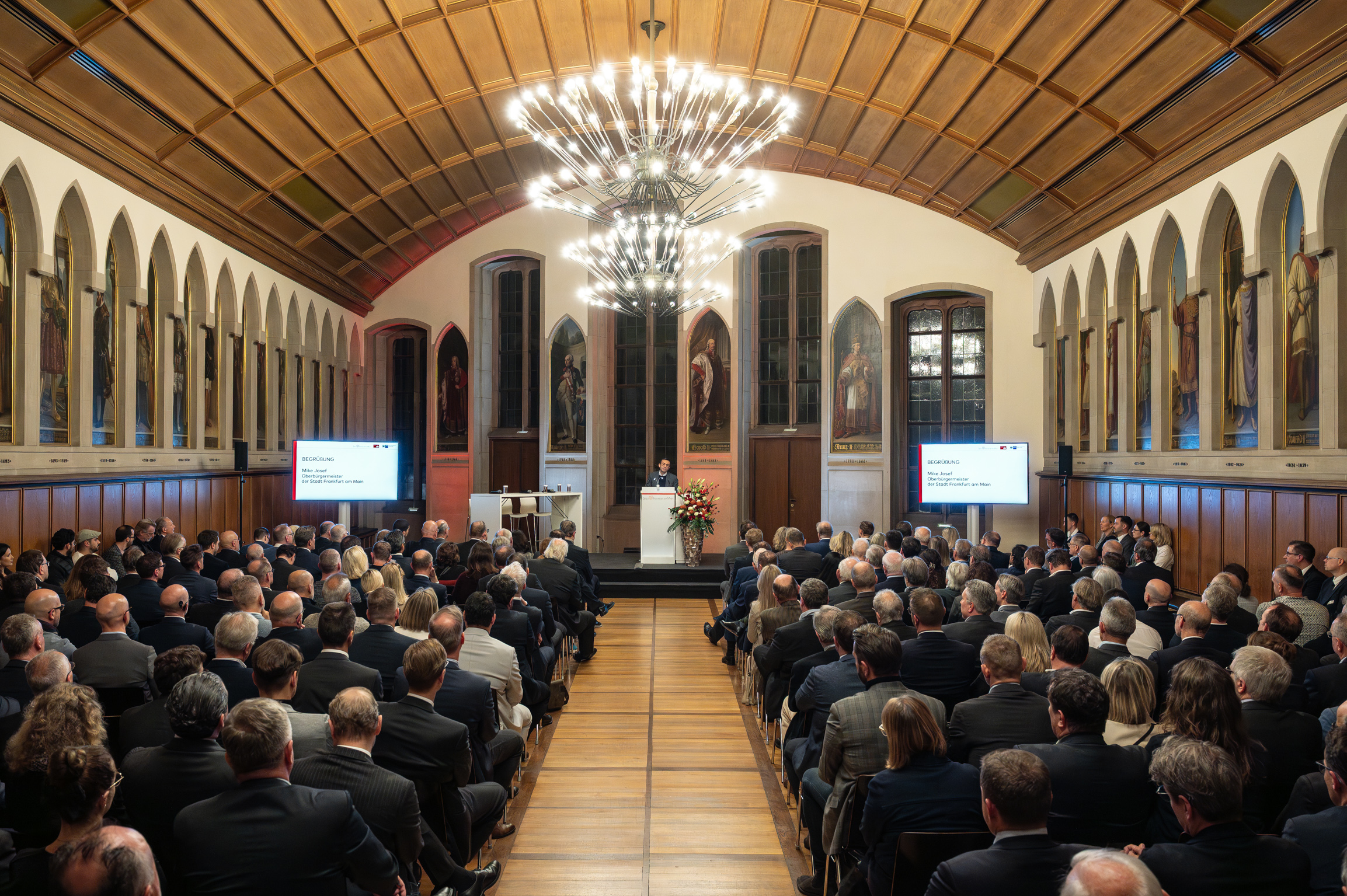 300 Gaeste diesjaehrigen Frankfurter Industrieabend Kaisersaal Copyright Wirtschaftsfoerderung Frankfurt Juergen Mai