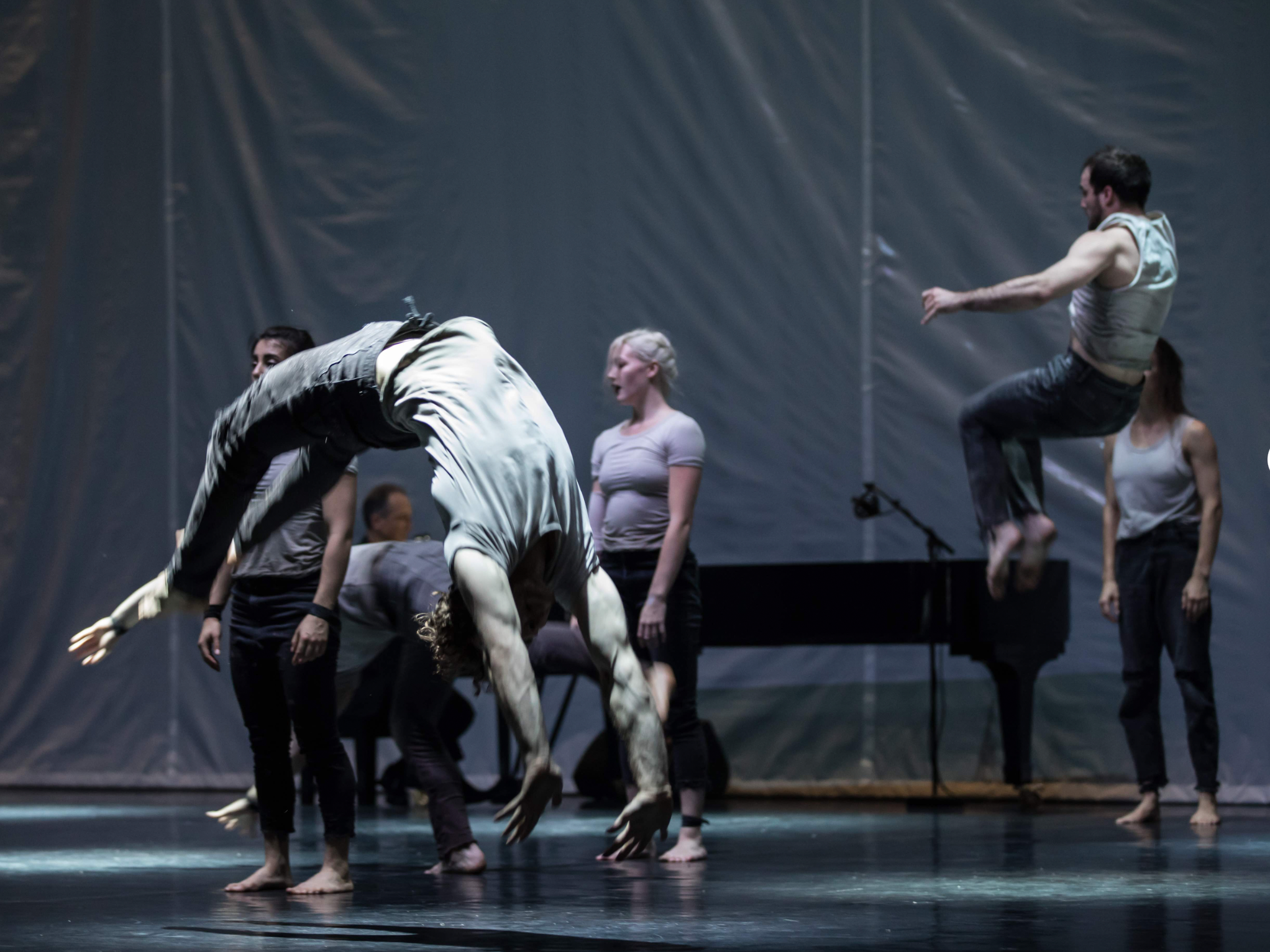 Circa En Masse Photo by David Kelly 2