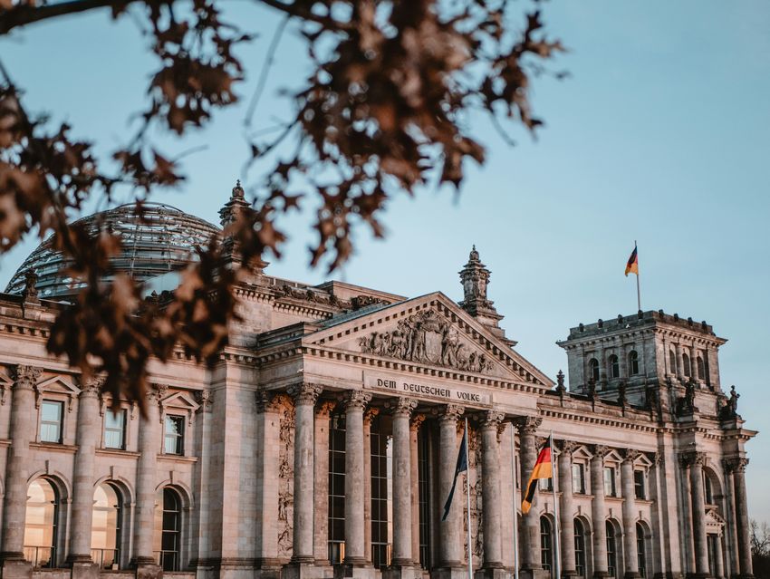 csm yannic kress dFeOdGPk2hc unsplash d83de9bd08