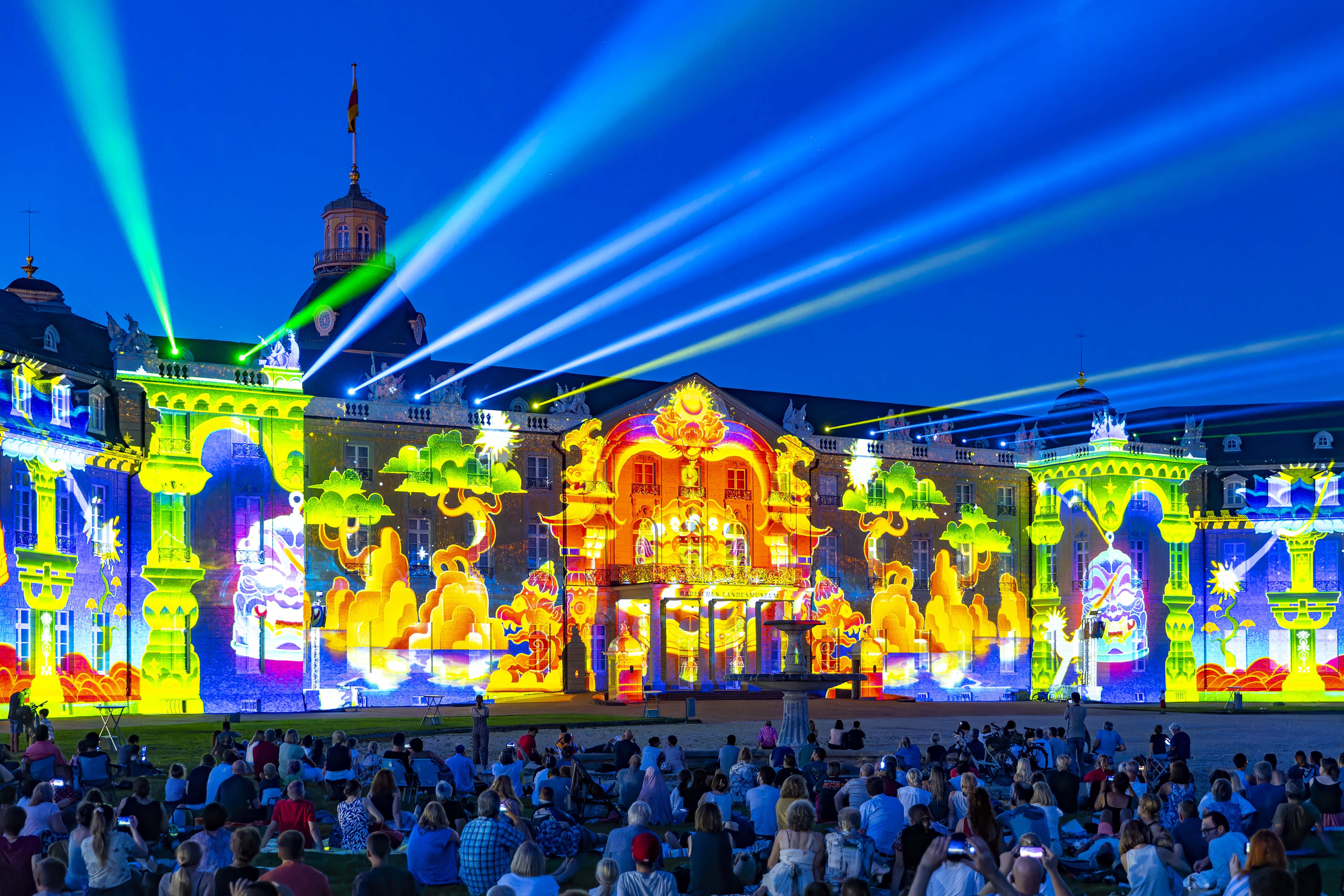 BhinnekaExpress TheFoxtheFolksSCHLOSSLICHTSPIELE2023 JuergenRoesner