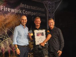 Team England gewinnt Internationalen Feuerwerkswettbewerb c Jens Meyer