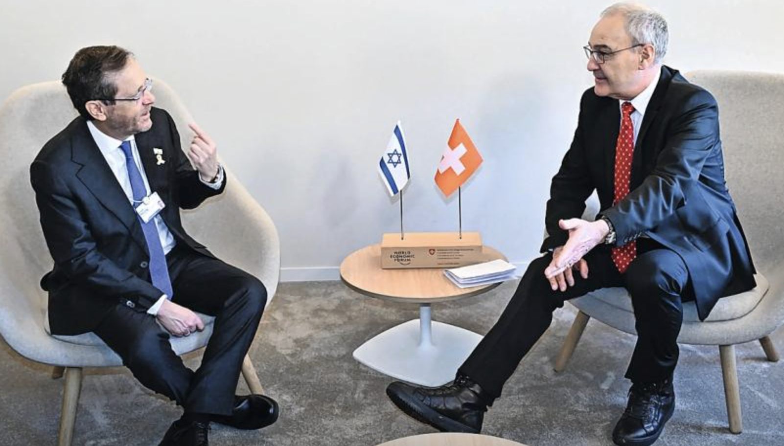 Bildschirmfoto 2026 01 24 um 02.04.05